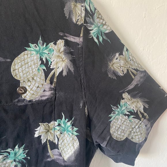 Tommy Bahama Mens Shirt Island Modern Fit Size L Hawaiian Pineapple 100% Silk - Picture 6 of 11